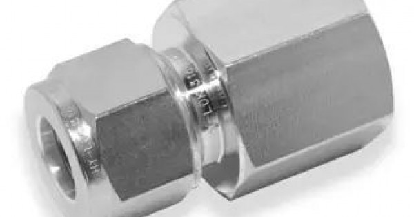 Polyconn Female Connector Stainless Steel Compression | DAS Services, Inc.